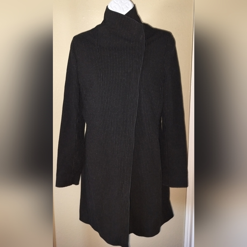 Akris Punto Black Pinstripe Trench Coat Sz 8